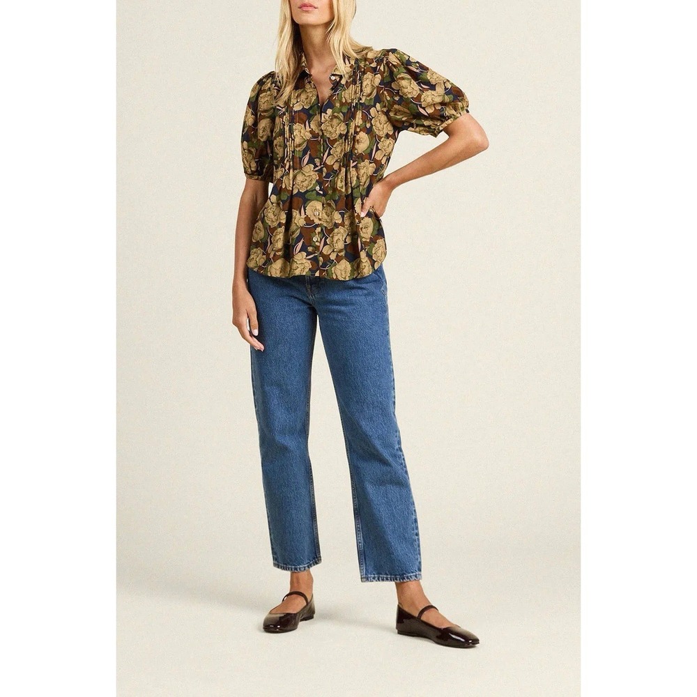 TROVATA Nadine Blouse Size Small Green Floral Vervena Vail Short Sleeve